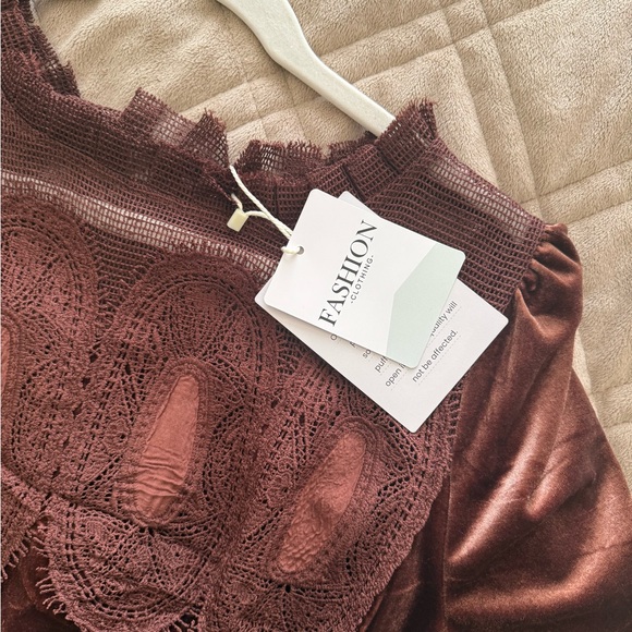 Elegant Brown Velvet Dress - Picture 5 of 5